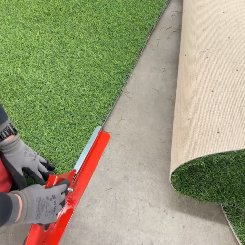 Artificial Grasscutter cutting grass