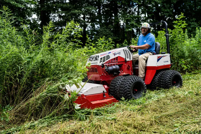 Brush Mowing Ventrac HQ682