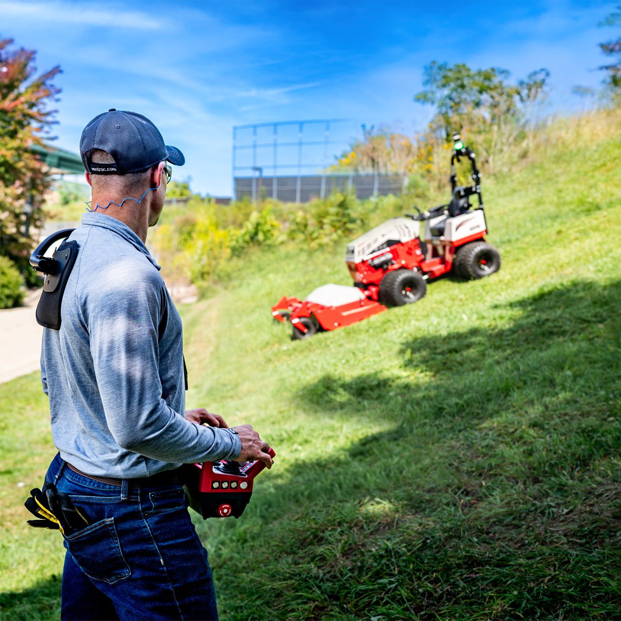 45RC_HQ_COW_2594_Closer_Tractor 45RC_HQ_COW_2594_Closer_Tractor