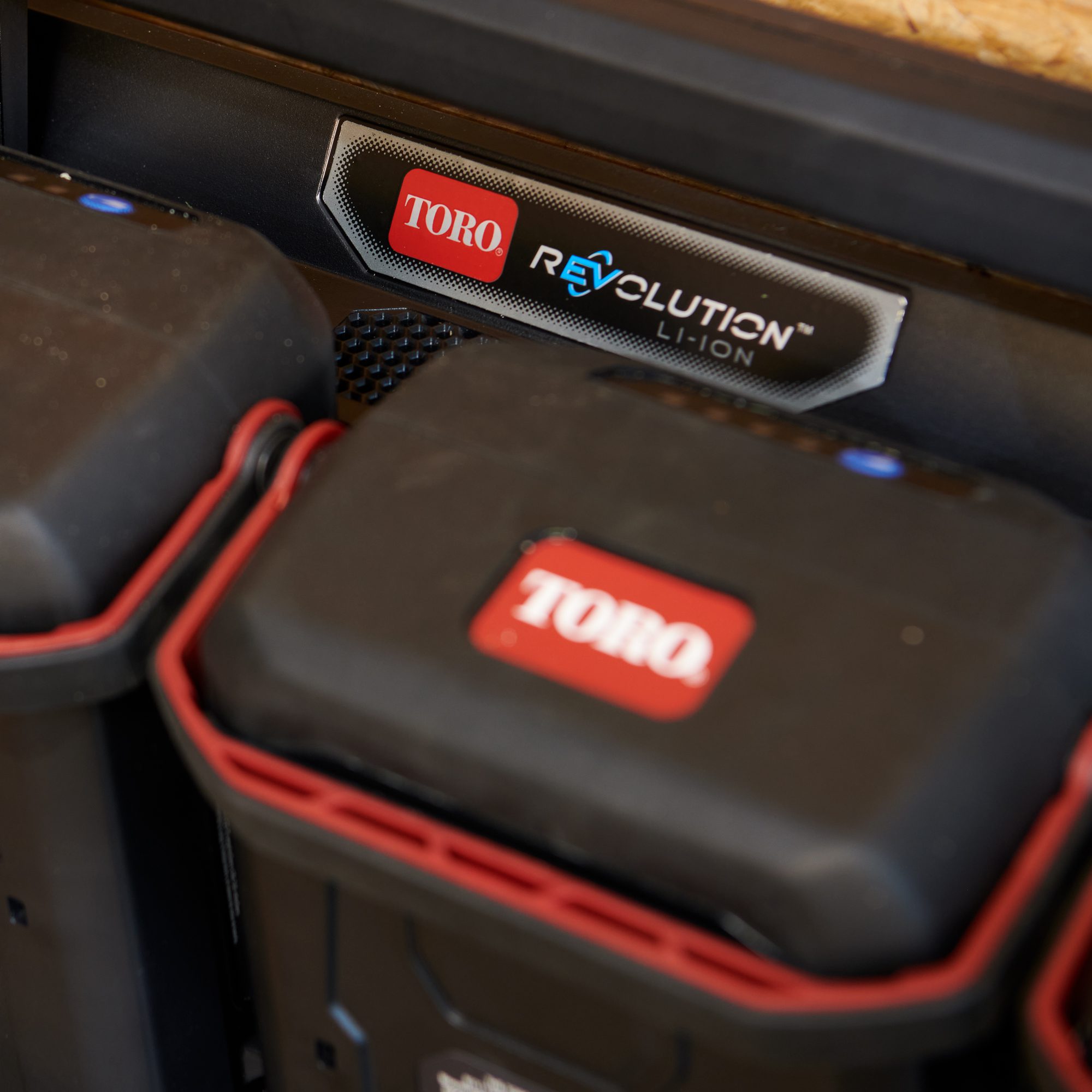 60V MAX Flex-Force 12A 6-Pod Li-Ion Charger 2 60V MAX Flex-Force 12A 6-Pod Li-Ion Charger 2