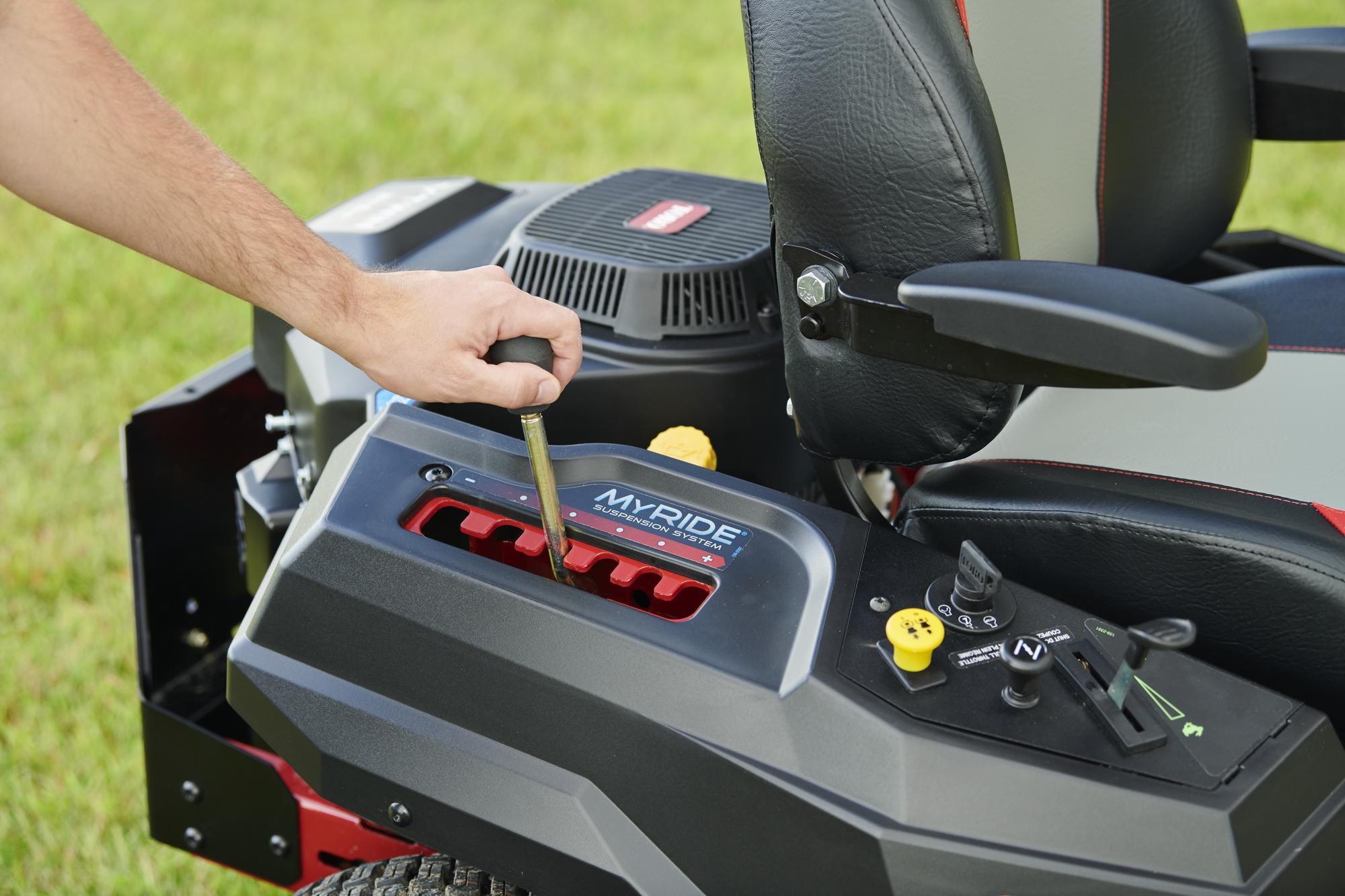 TORO Z Master 2000 HDX 52" Ride-on Mower - gear TORO Z Master 2000 HDX 52" Ride-on Mower - gear