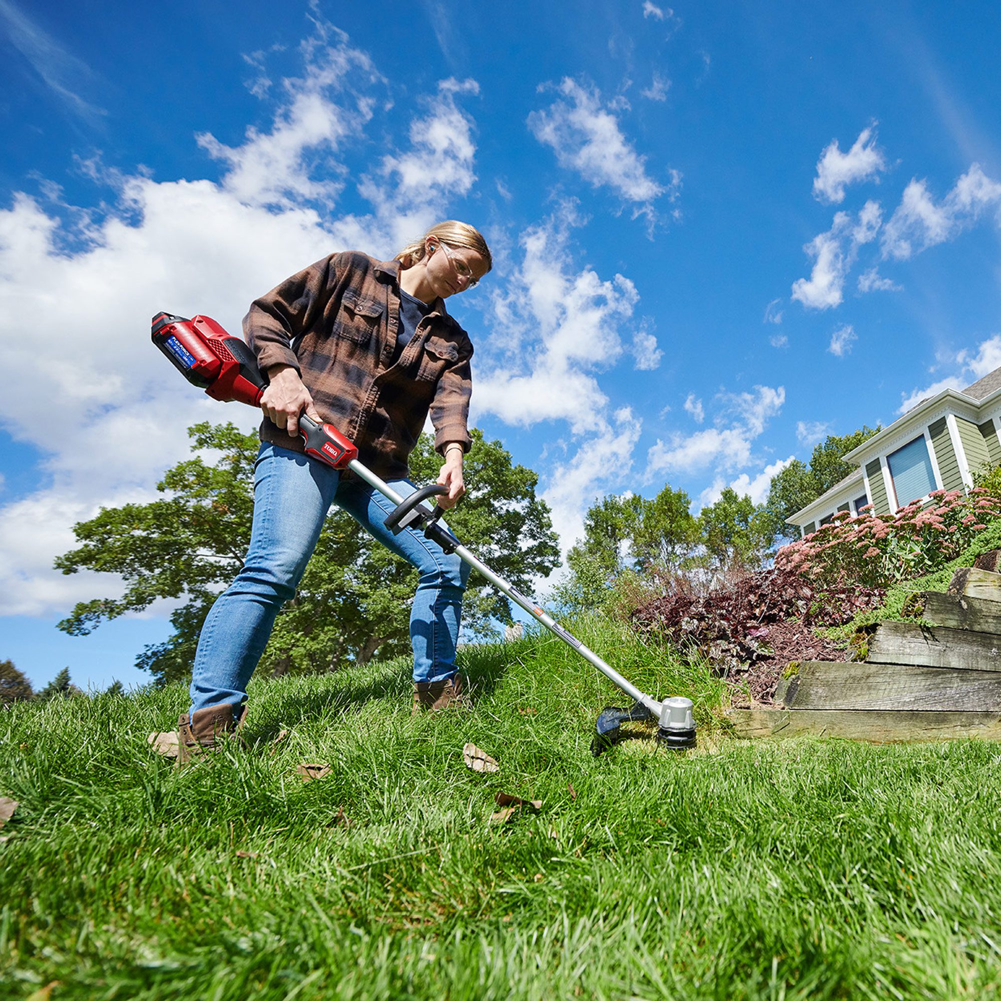 Toro 60 volt trimmer best sale