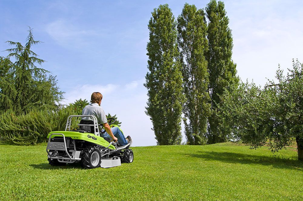 Grillo Climber 7.15 Ride On Mower Parkland Lawn Land