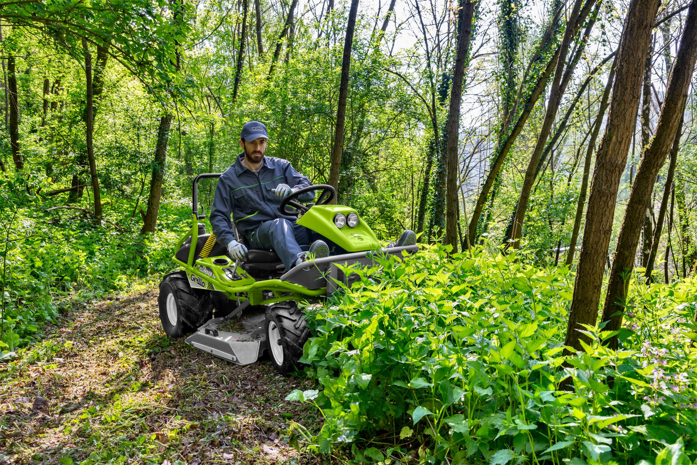 Grillo Climber 10.27 AWD in forest