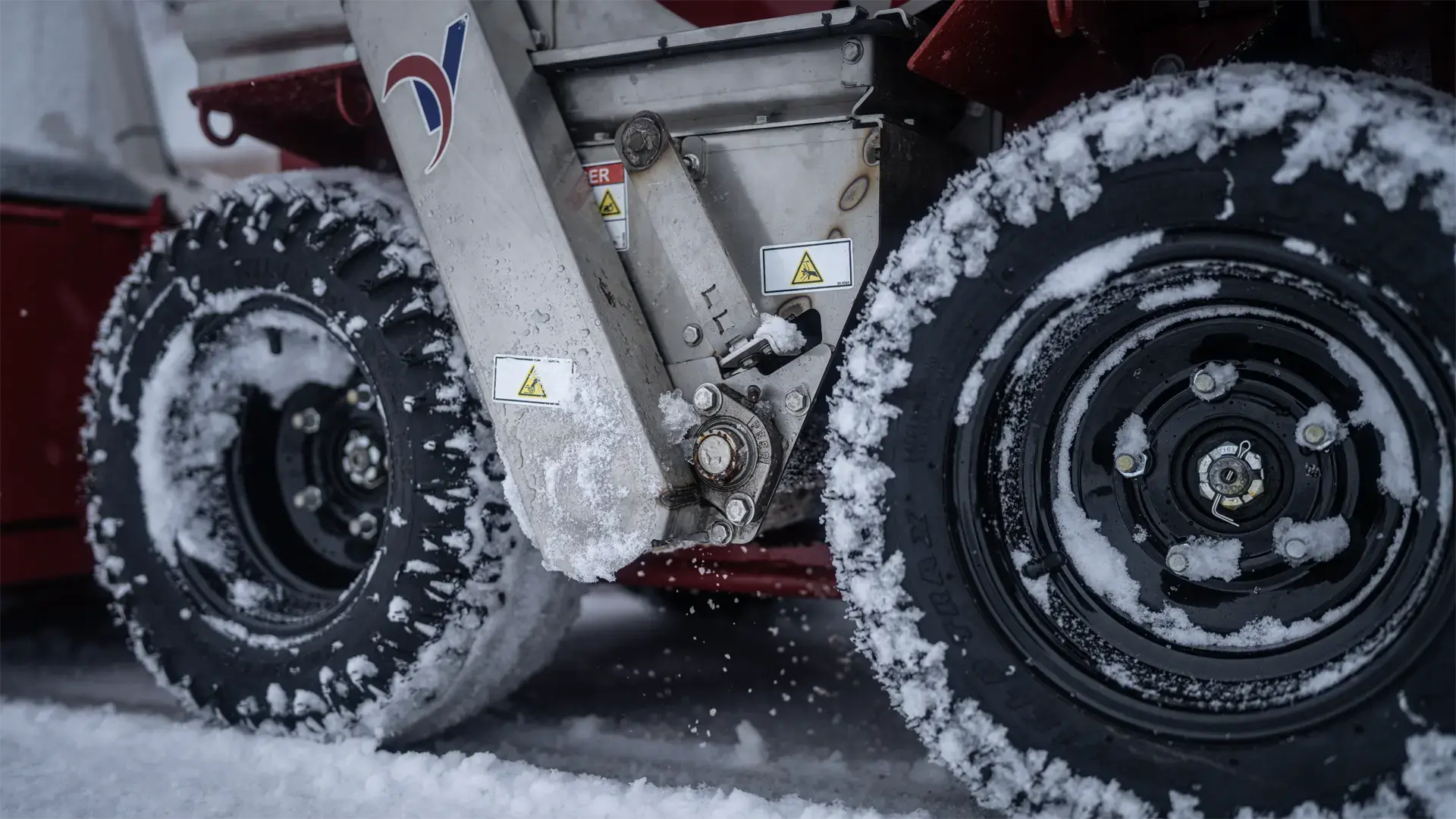 NX340_Snow_Blower_Orrville_0855-L1920 NX340_Snow_Blower_Orrville_0855-L1920