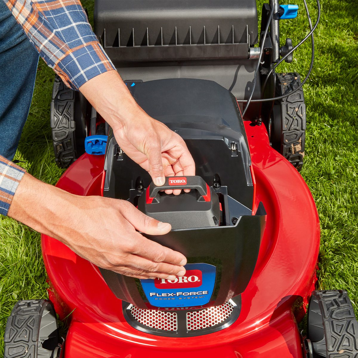 Recycler 60V MAX 21864 Action 3 Recycler 60V MAX 21864 Action 3